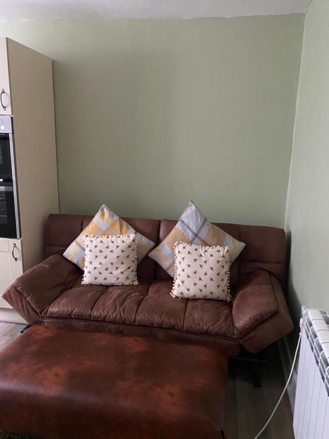 Busy Beas Cottage Workington Esterno foto